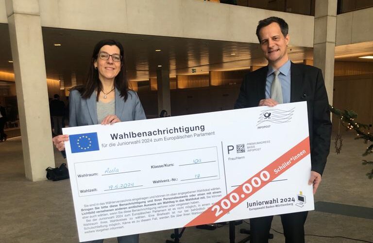 Pressemitteilung: Demokratieprojekt „Juniorwahl“ in Baden-Württemberg mit 280.000 Euro vom Land gefördert